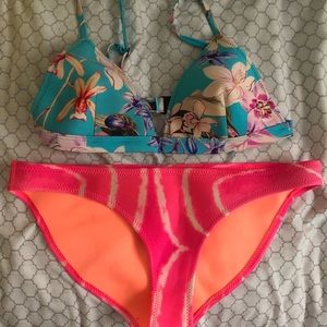 triangl bikini